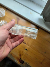 Load image into Gallery viewer, Bermuda -  Pond Foaming Fountain - Nozzle Set - Clear
