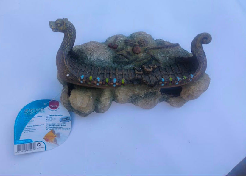 Viking Longboat Shipwreck Aquarium Decoration Trixie polyresin